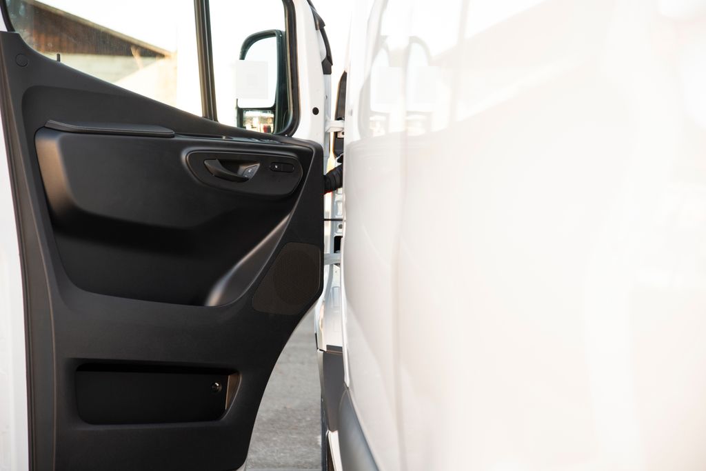 Thumbnail: 2026 Mercedes-Benz Sprinter - 11