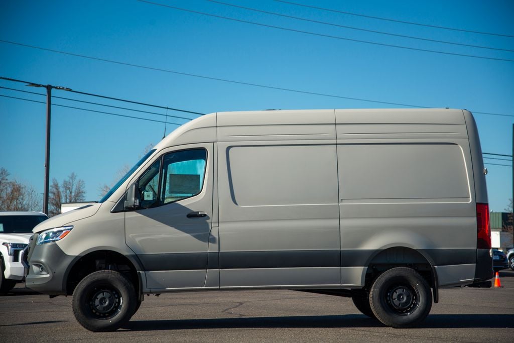 Thumbnail: 2026 Mercedes-Benz Sprinter - 6