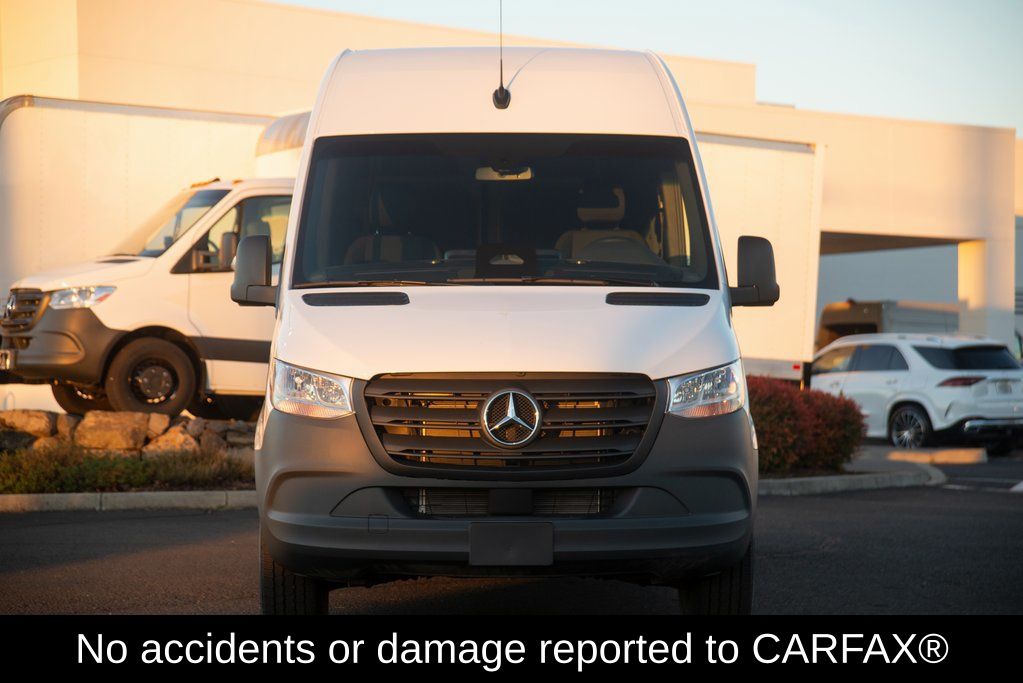 Thumbnail: 2025 Mercedes-Benz Sprinter - 2