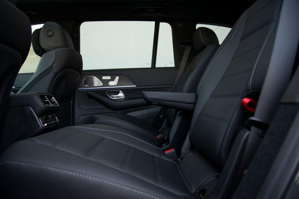 Thumbnail: 2026 Mercedes-Benz GLS - 13