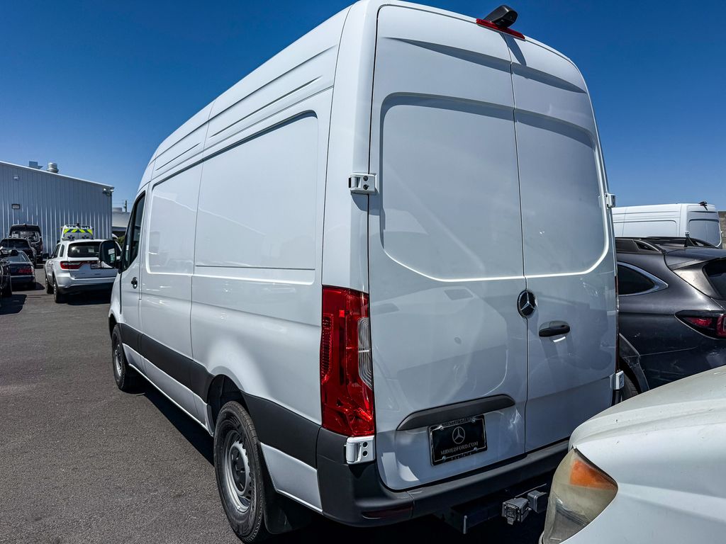 Thumbnail: 2026 Mercedes-Benz Sprinter - 6