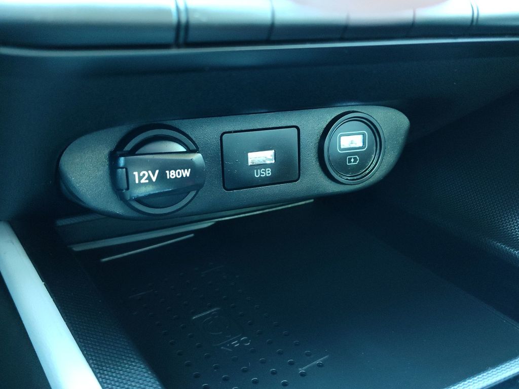 Thumbnail: 2023 Hyundai Elantra - 28