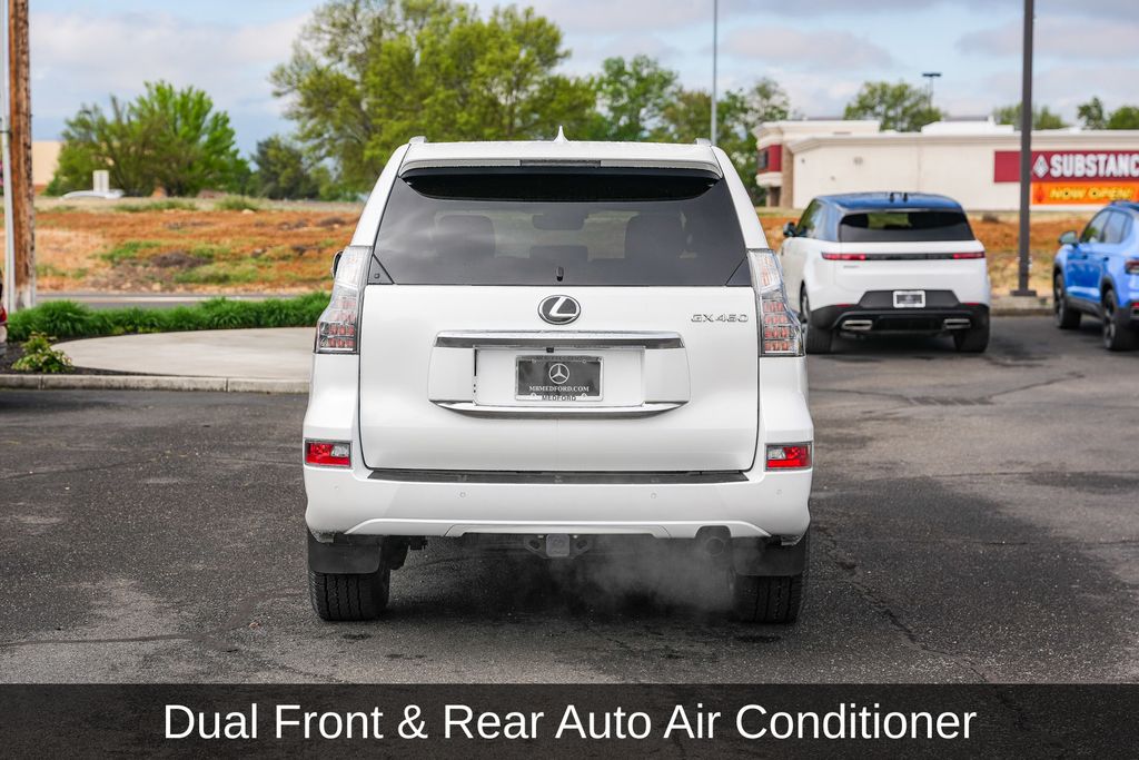 Thumbnail: 2022 Lexus GX - 8