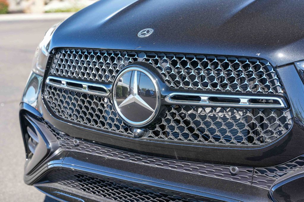 Thumbnail: 2026 Mercedes-Benz GLE - 3