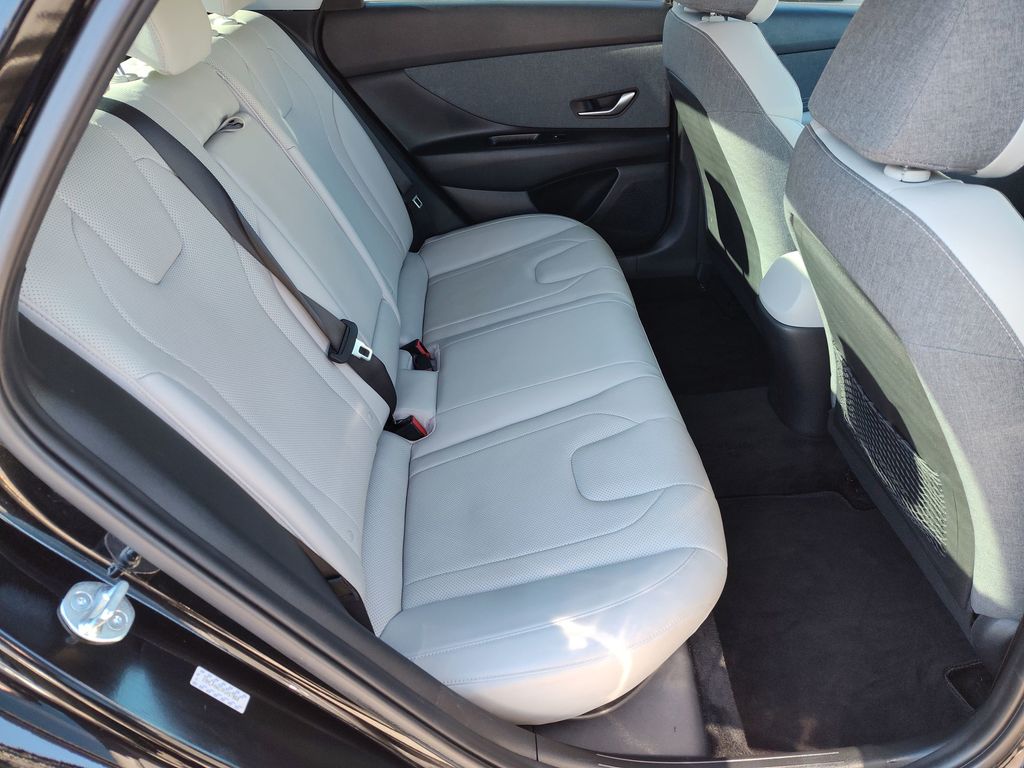 Thumbnail: 2023 Hyundai Elantra - 25