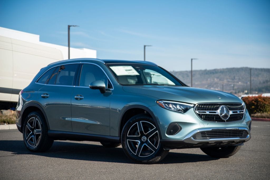 Thumbnail: 2026 Mercedes-Benz GLC - 3