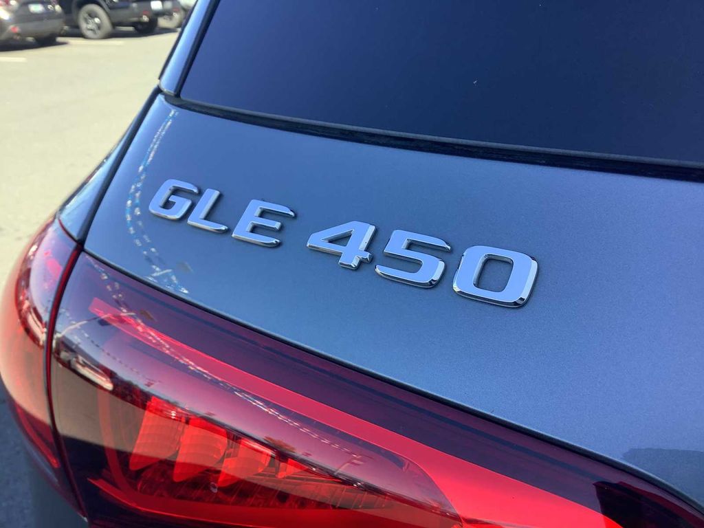 Thumbnail: 2020 Mercedes-Benz GLE - 6