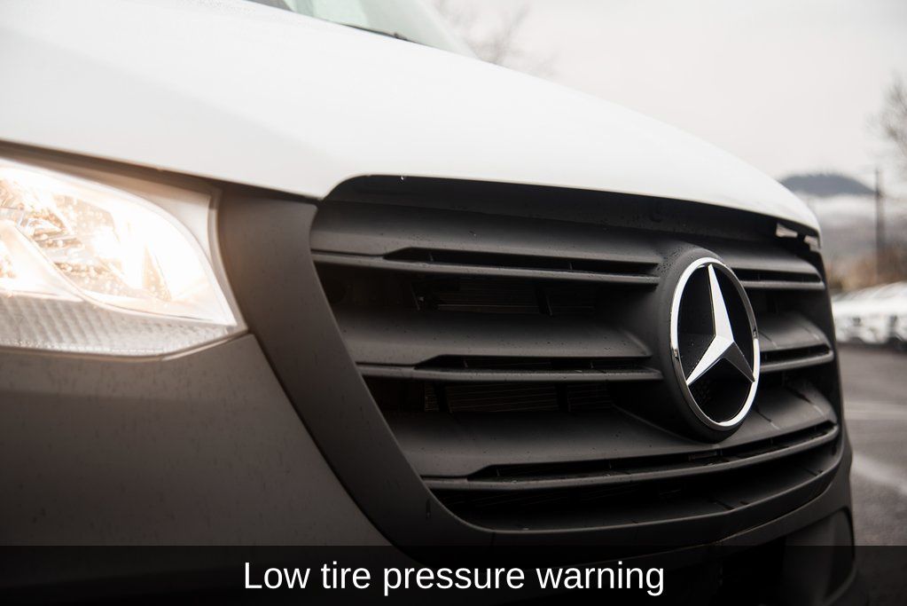 Thumbnail: 2025 Mercedes-Benz Sprinter - 18