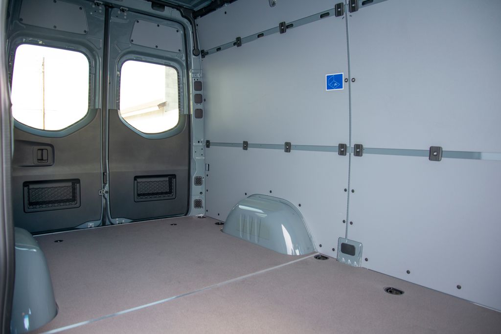 Thumbnail: 2026 Mercedes-Benz Sprinter - 20