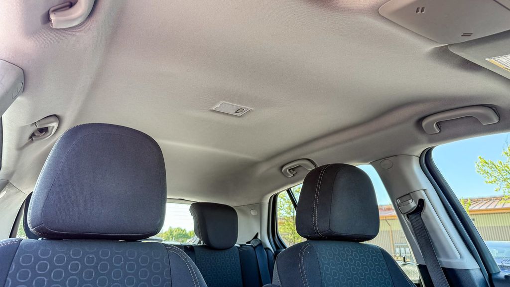 Thumbnail: 2017 Chevrolet Trax - 17