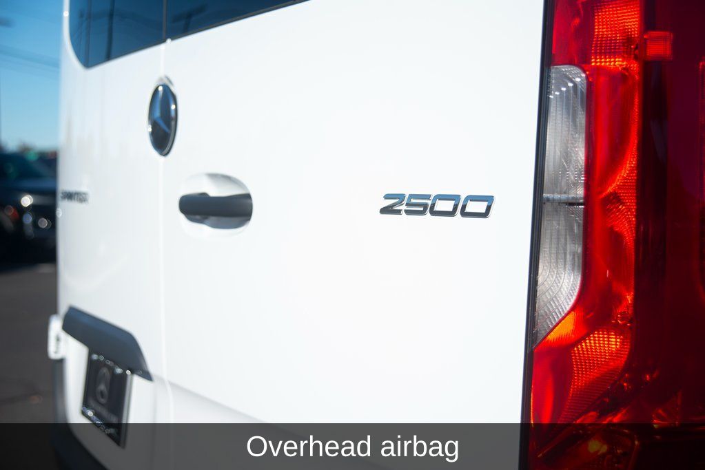 Thumbnail: 2025 Mercedes-Benz Sprinter - 19