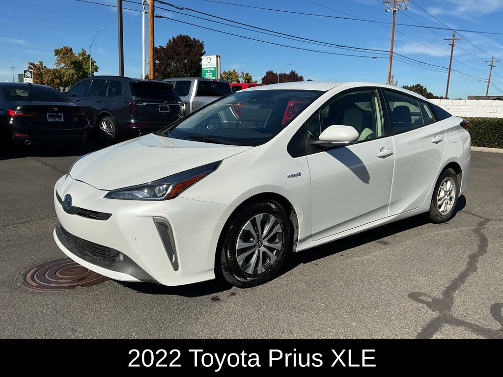 2022 Toyota Prius XLE