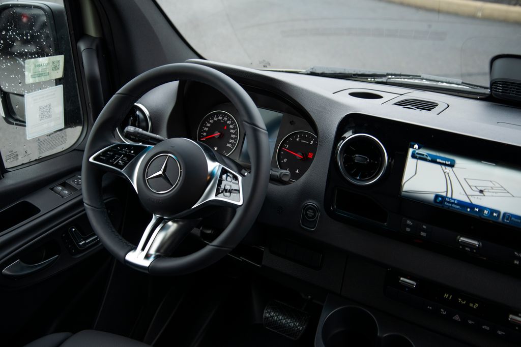 Thumbnail: 2026 Mercedes-Benz Sprinter - 18