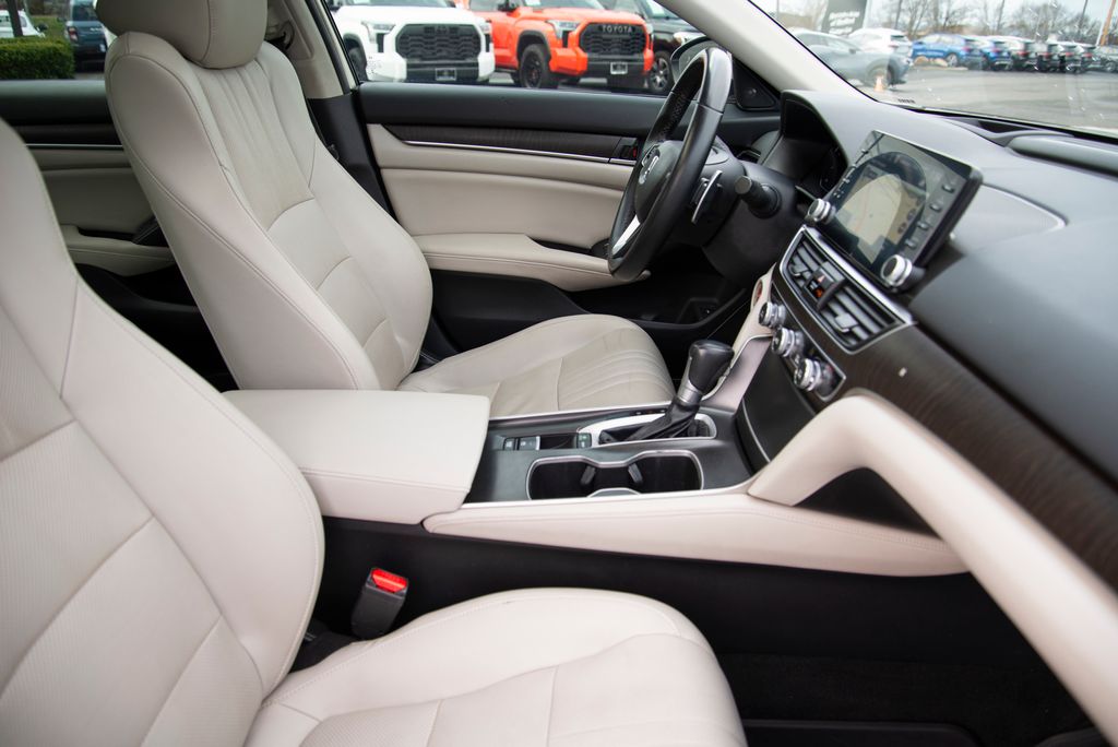 Thumbnail: 2018 Honda Accord - 21