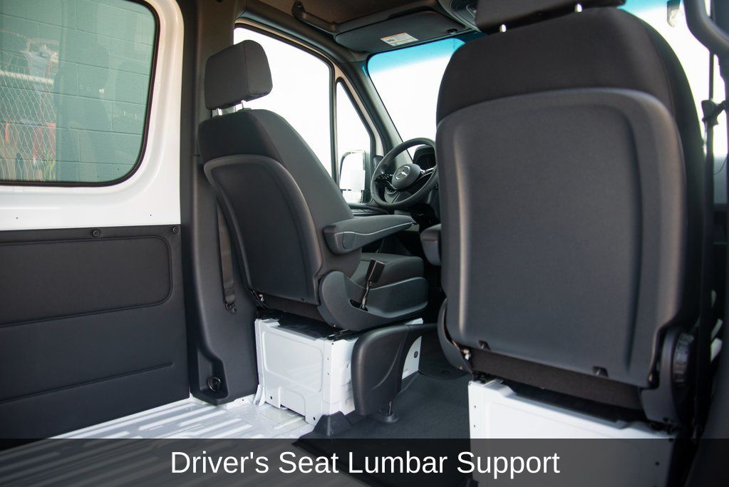 Thumbnail: 2025 Mercedes-Benz Sprinter - 23