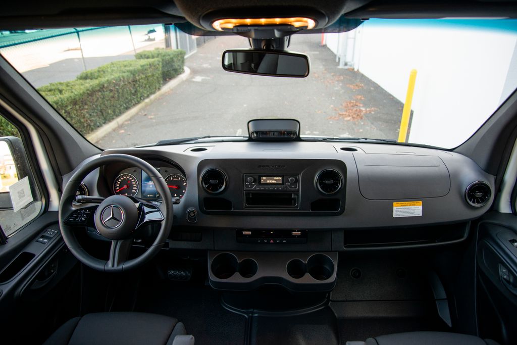 Thumbnail: 2026 Mercedes-Benz Sprinter - 17