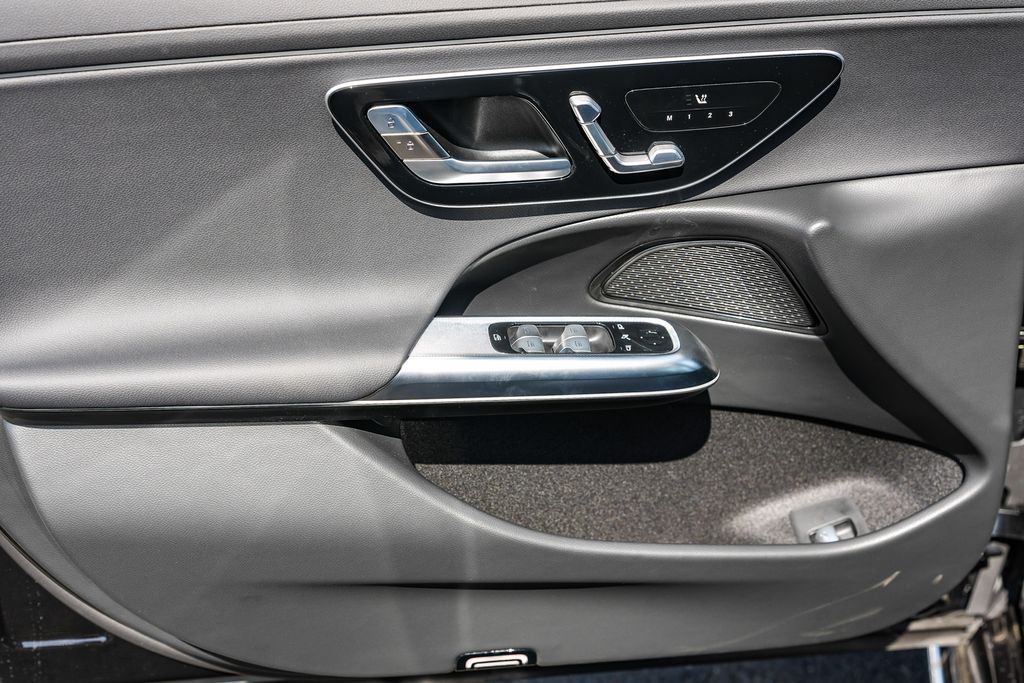 Thumbnail: 2026 Mercedes-Benz E-Class - 23