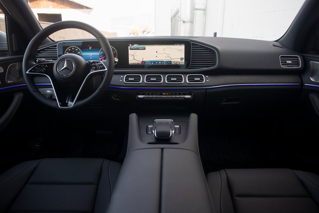 Thumbnail: 2025 Mercedes-Benz GLE - 32