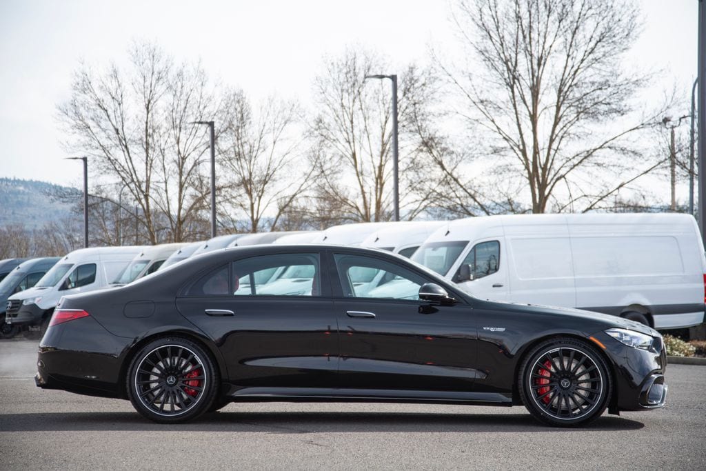 Thumbnail: 2026 Mercedes-Benz S-Class - 5