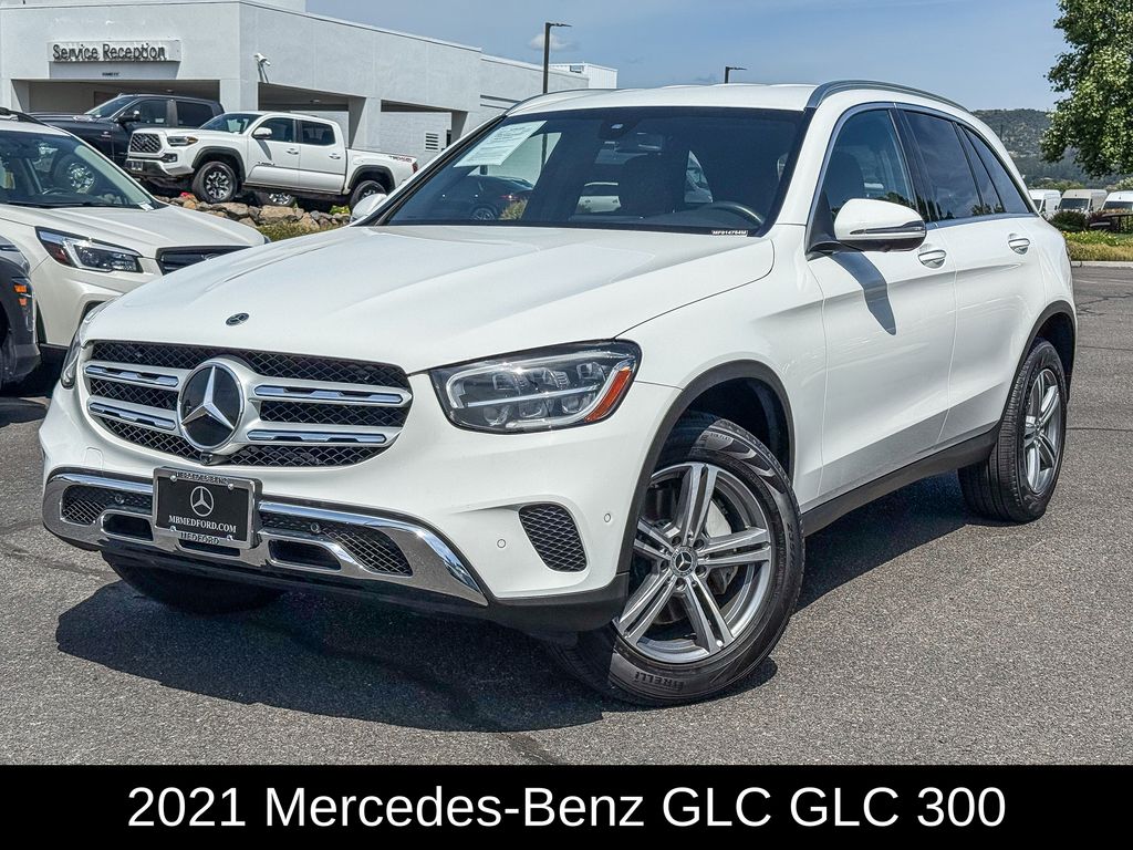 2021 Mercedes-Benz GLC GLC300 4MATIC's photo