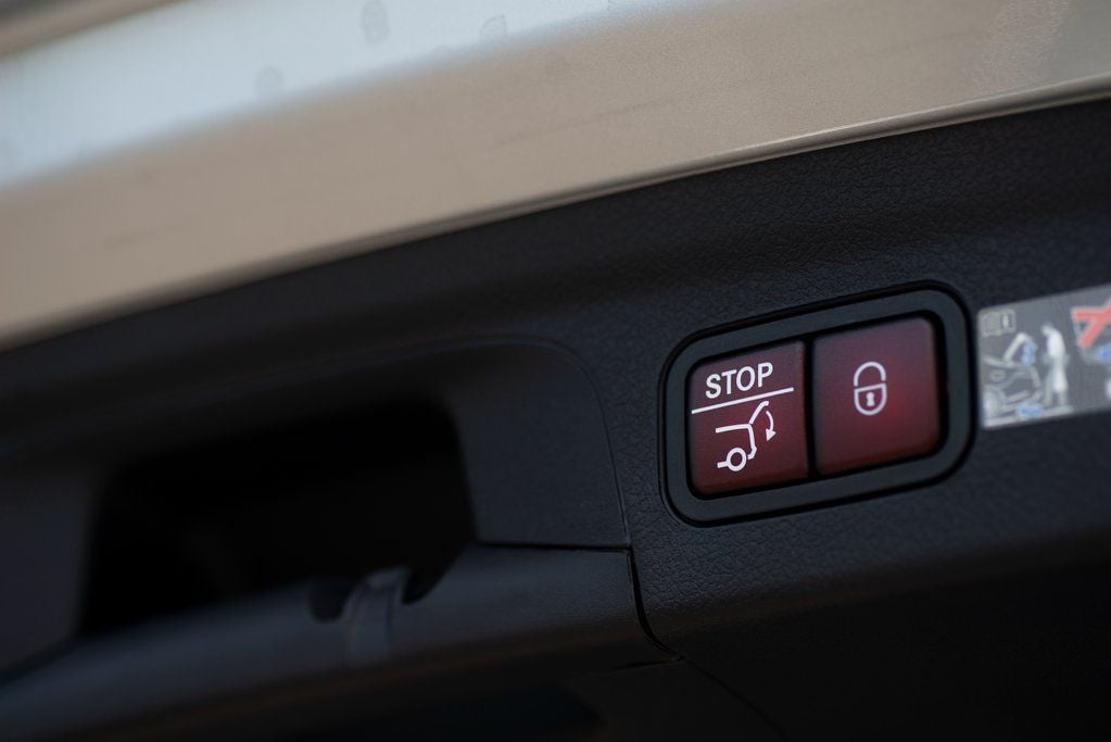 Thumbnail: 2025 Mercedes-Benz GLE - 18