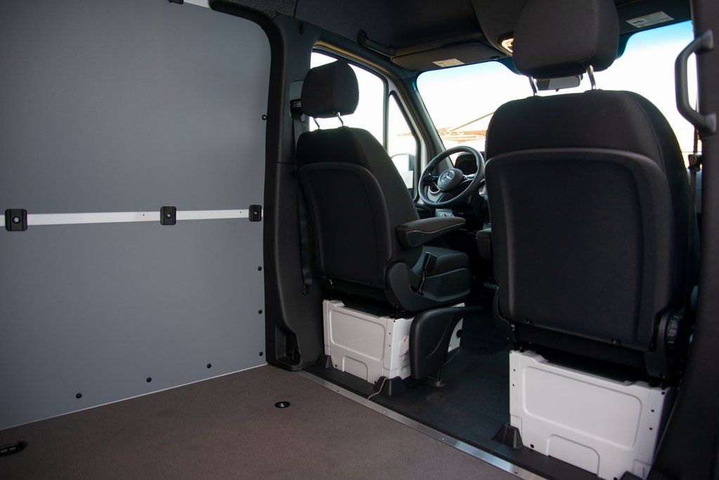 Thumbnail: 2026 Mercedes-Benz Sprinter - 19