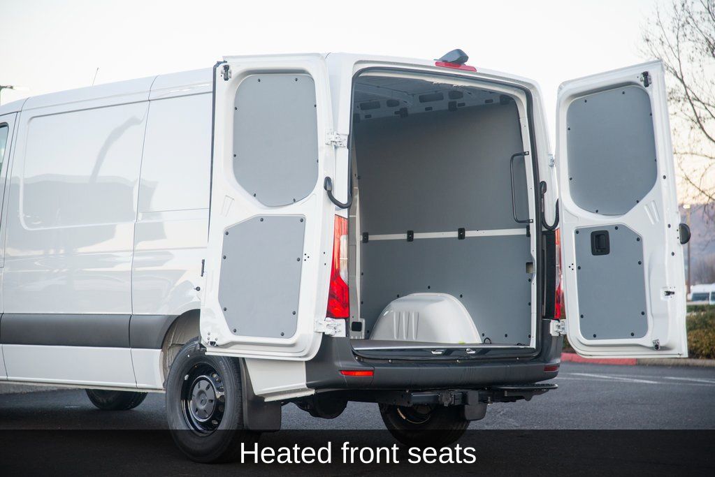 Thumbnail: 2025 Mercedes-Benz Sprinter - 21