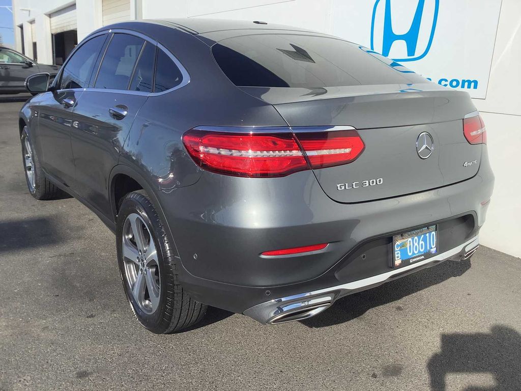 Thumbnail: 2019 Mercedes-Benz GLC - 4