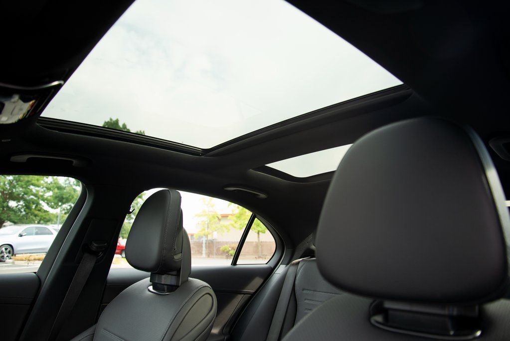 Thumbnail: 2025 Mercedes-Benz C-Class - 14