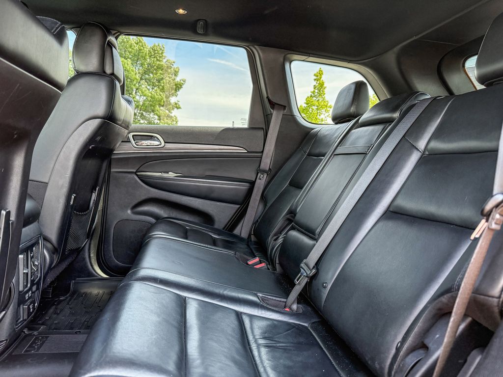 Thumbnail: 2021 Jeep Grand Cherokee - 16