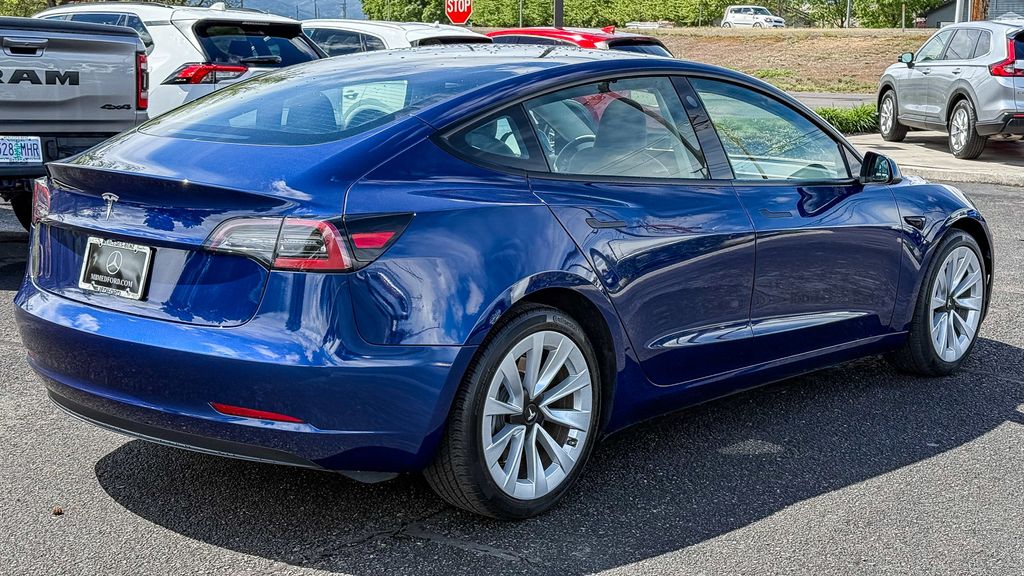 Thumbnail: 2023 Tesla Model 3 - 6