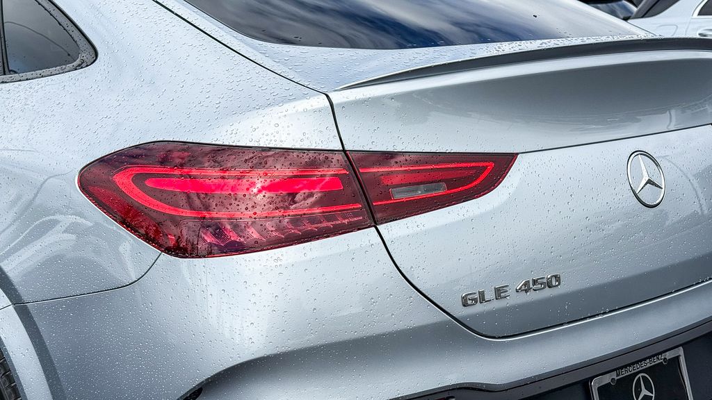 Thumbnail: 2026 Mercedes-Benz GLE - 9
