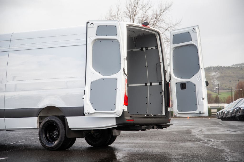 Thumbnail: 2026 Mercedes-Benz Sprinter - 10