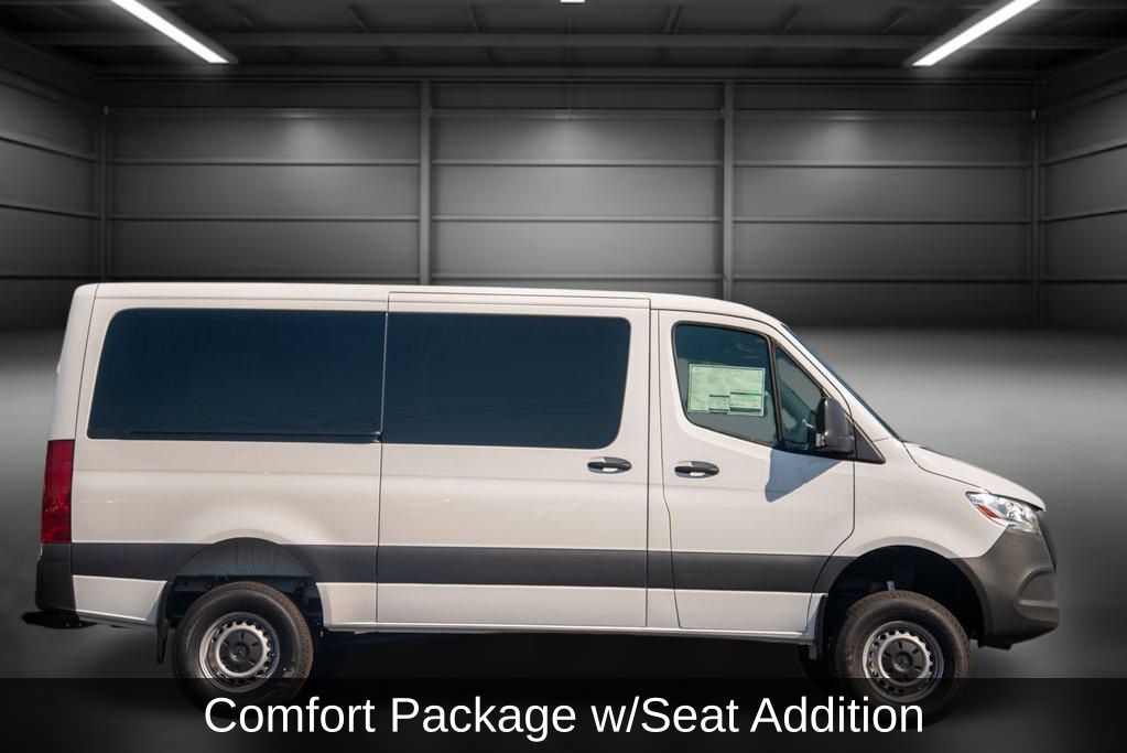 Thumbnail: 2025 Mercedes-Benz Sprinter - 6