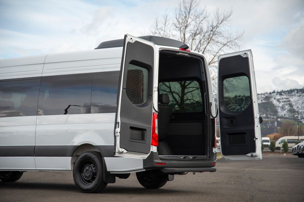 Thumbnail: 2026 Mercedes-Benz Sprinter - 10