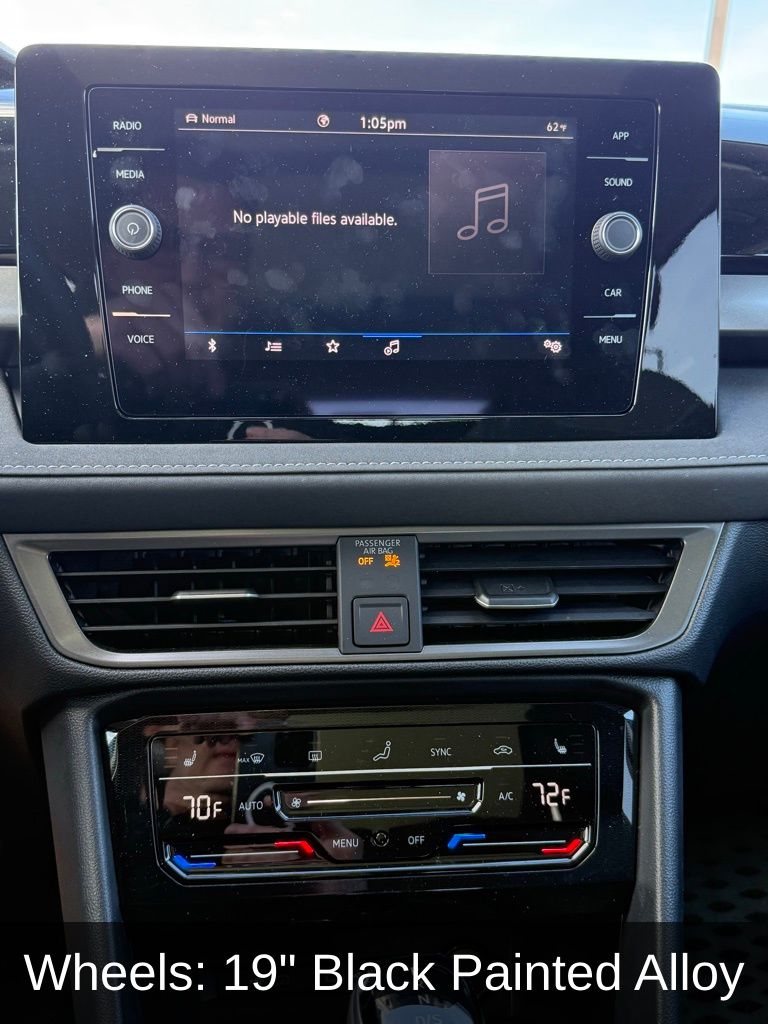 Thumbnail: 2025 Volkswagen Taos - 15