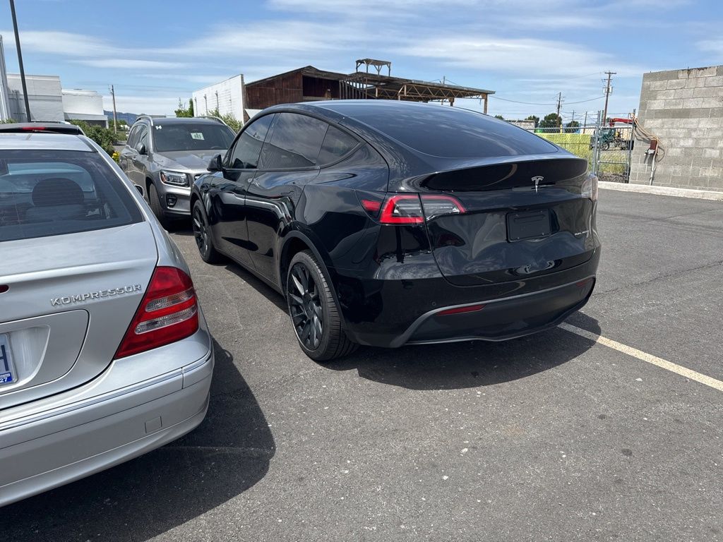 Thumbnail: 2021 Tesla Model Y - 3
