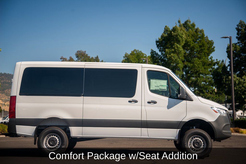 Thumbnail: 2025 Mercedes-Benz Sprinter - 5