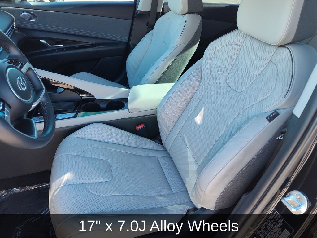 Thumbnail: 2023 Hyundai Elantra - 16