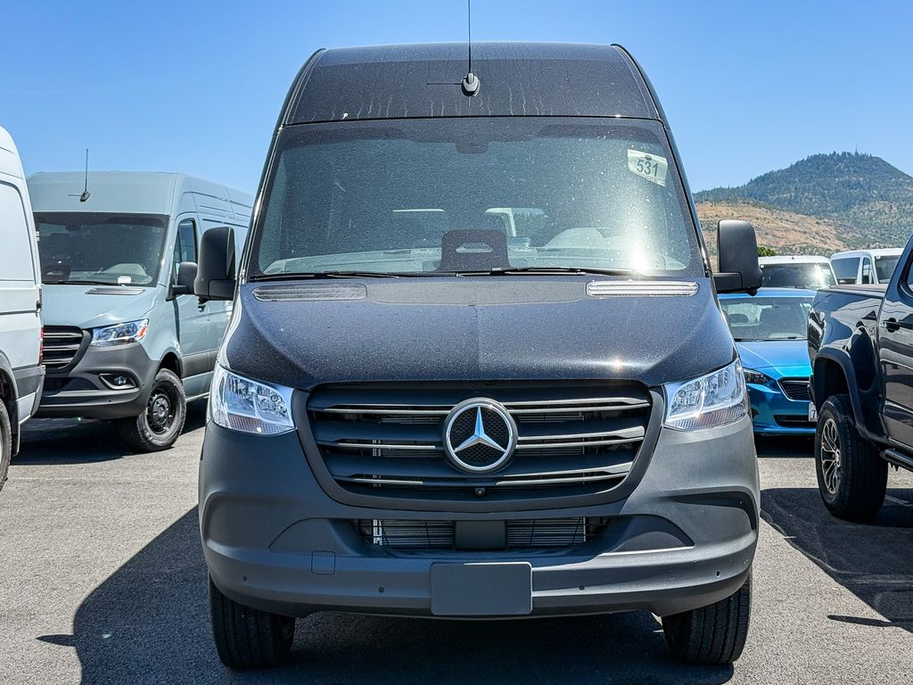 Thumbnail: 2026 Mercedes-Benz Sprinter - 4