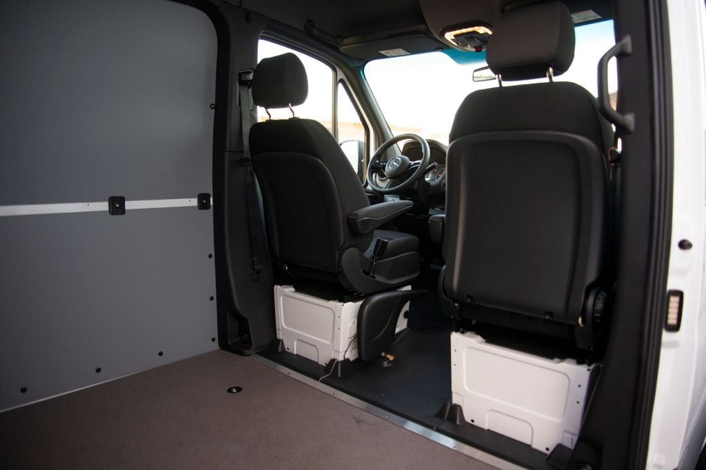 Thumbnail: 2026 Mercedes-Benz Sprinter - 18