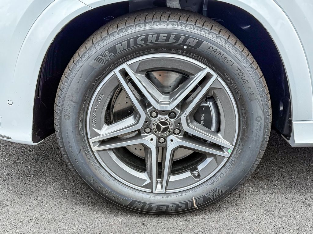 Thumbnail: 2026 Mercedes-Benz GLE - 10