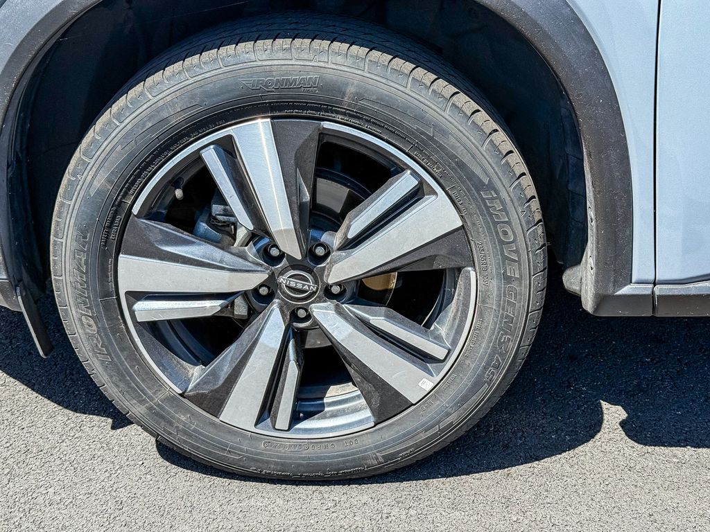Thumbnail: 2023 Nissan Rogue - 8