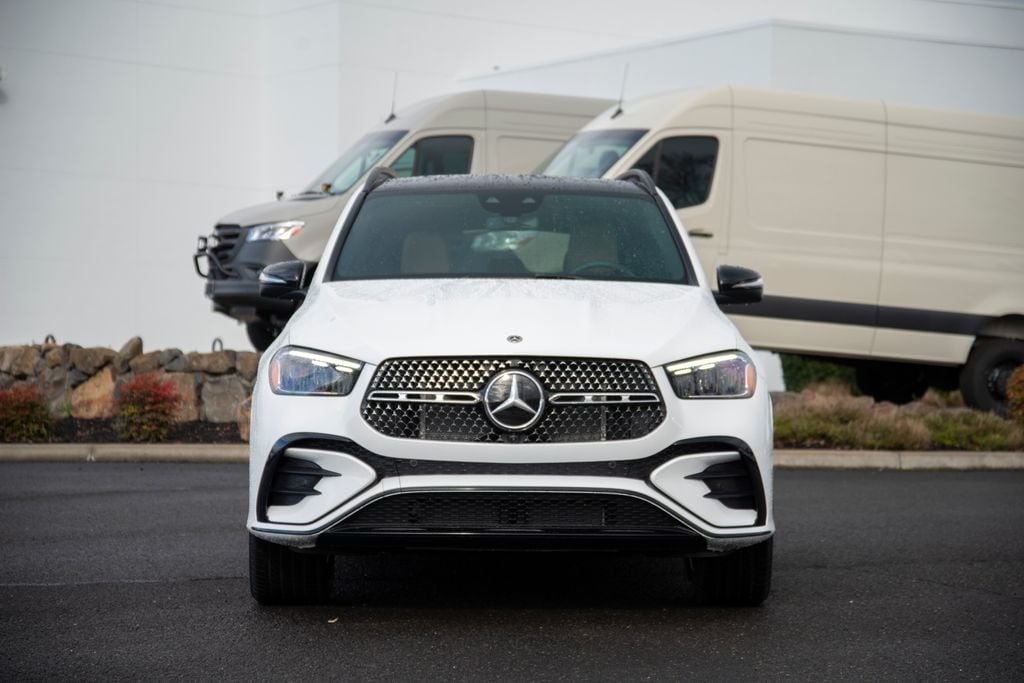 Thumbnail: 2026 Mercedes-Benz GLE - 2