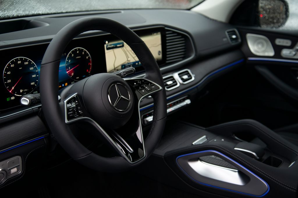 Thumbnail: 2026 Mercedes-Benz GLE - 15