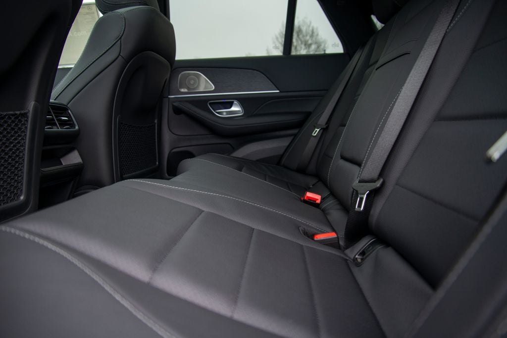 Thumbnail: 2026 Mercedes-Benz GLE - 13