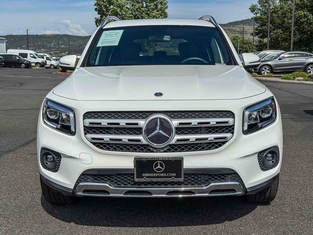 Thumbnail: 2022 Mercedes-Benz GLB - 4