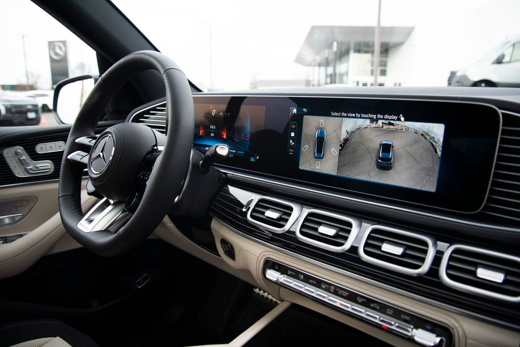 Thumbnail: 2026 Mercedes-Benz GLE - 9