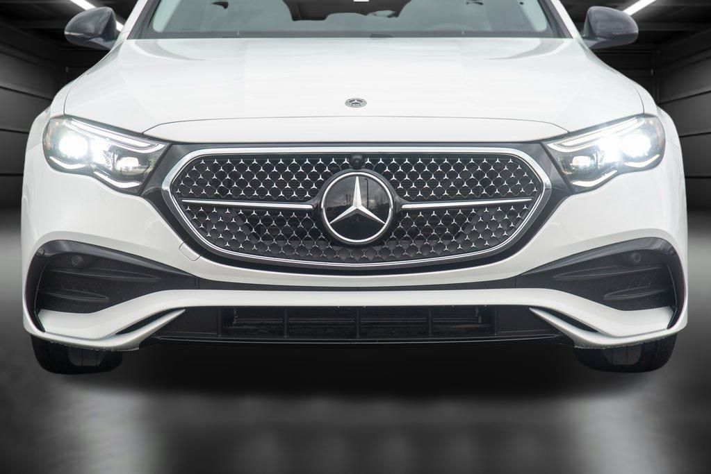 Thumbnail: 2025 Mercedes-Benz E-Class - 15