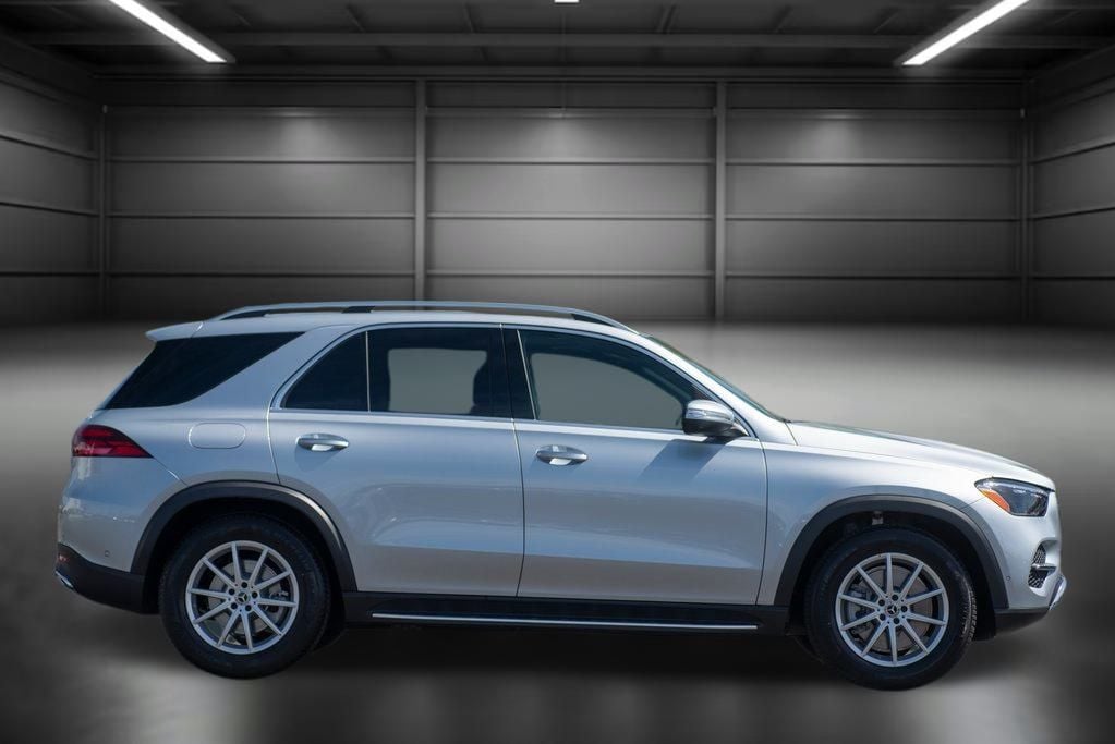 Thumbnail: 2025 Mercedes-Benz GLE - 10